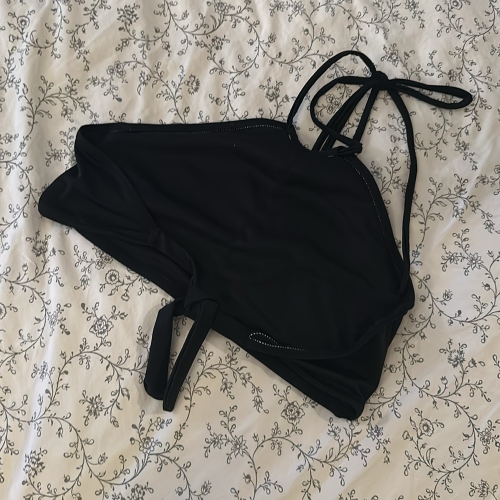 Bikini 👙 - Picture 3 of 3